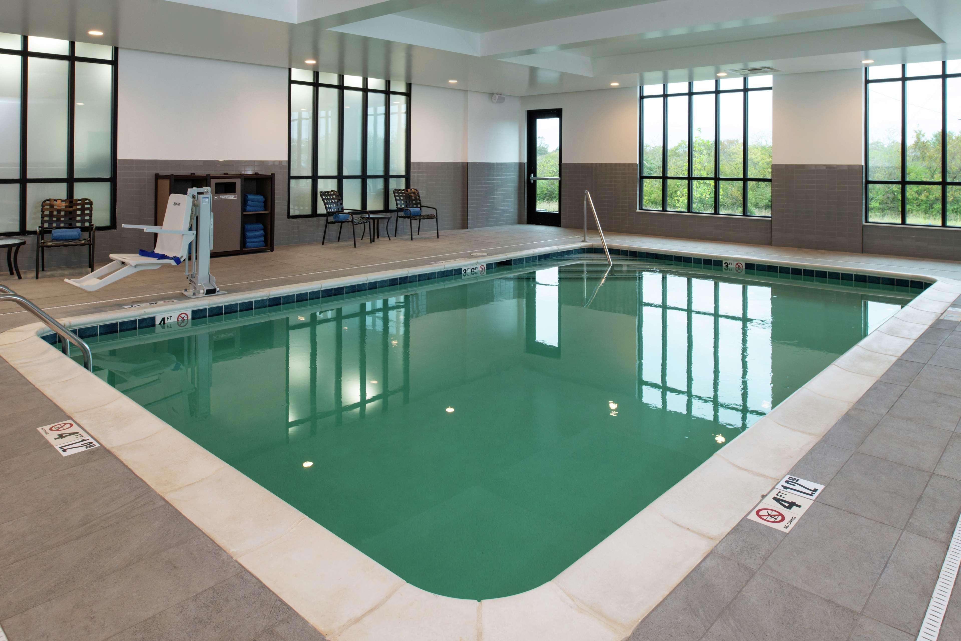 Hilton Garden Inn Gallatin Kültér fotó